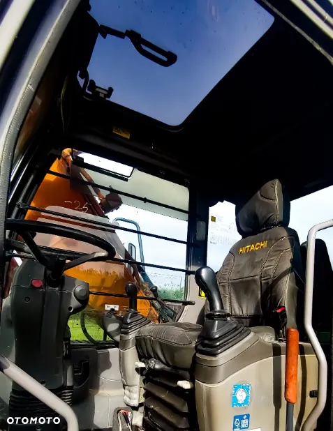 Hitachi ZX 130 W - 12