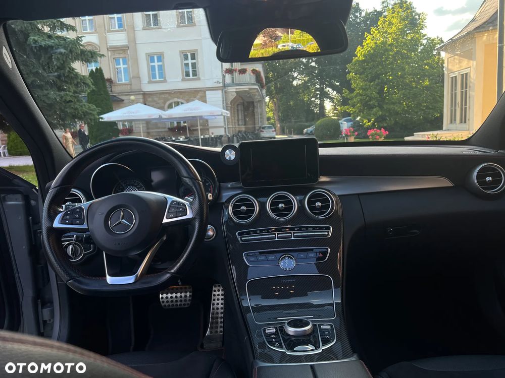 Mercedes-Benz Klasa C AMG 43 4-Matic - 14