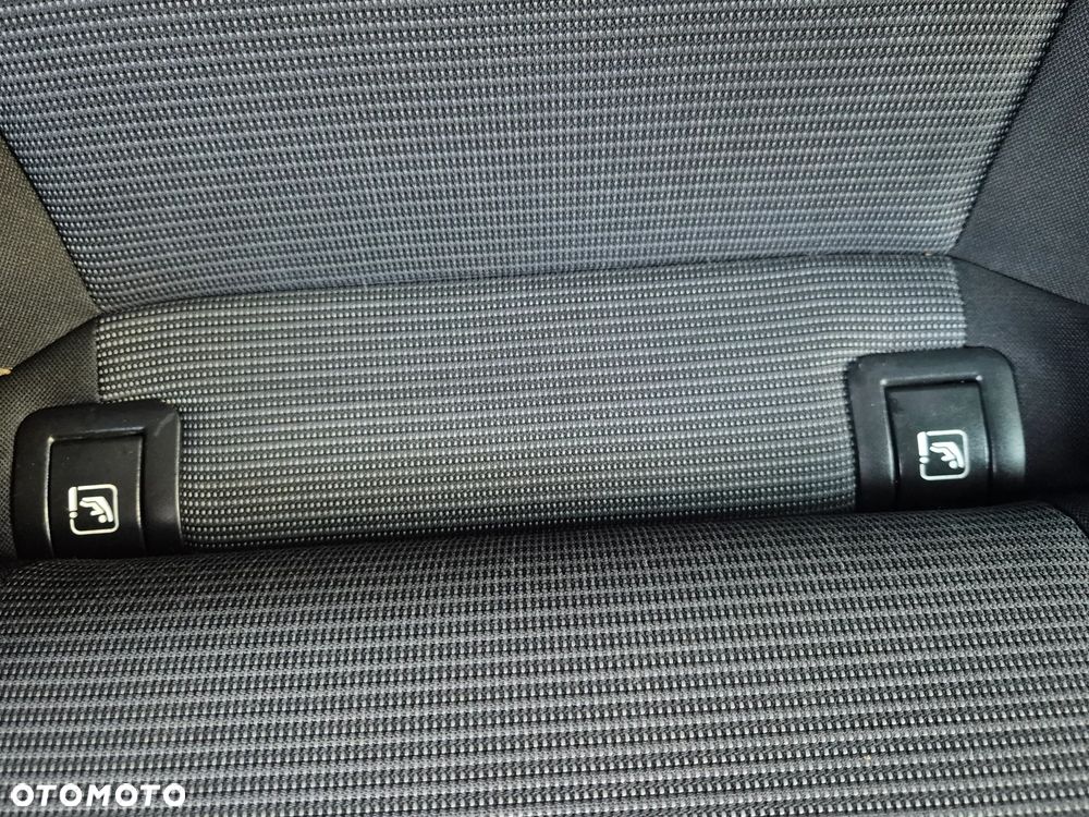 Hyundai i30 1.4 Premiere Comfort - 21