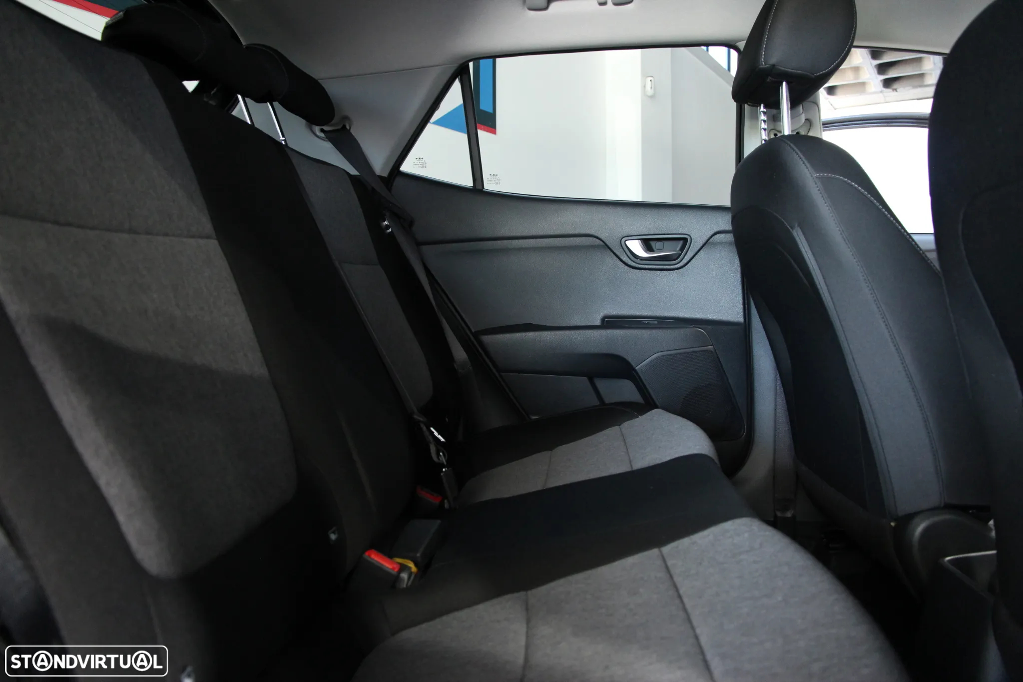 Kia Stonic 1.2 Dynamic - 23