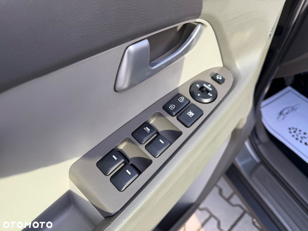 Kia Sportage 2.0 CRDI L 2WD - 22