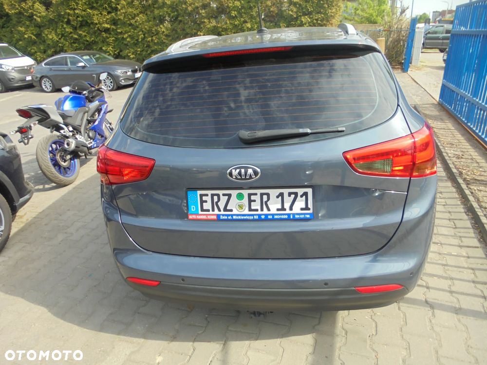 Kia Ceed 1.6 GDI Edition 7 - 32