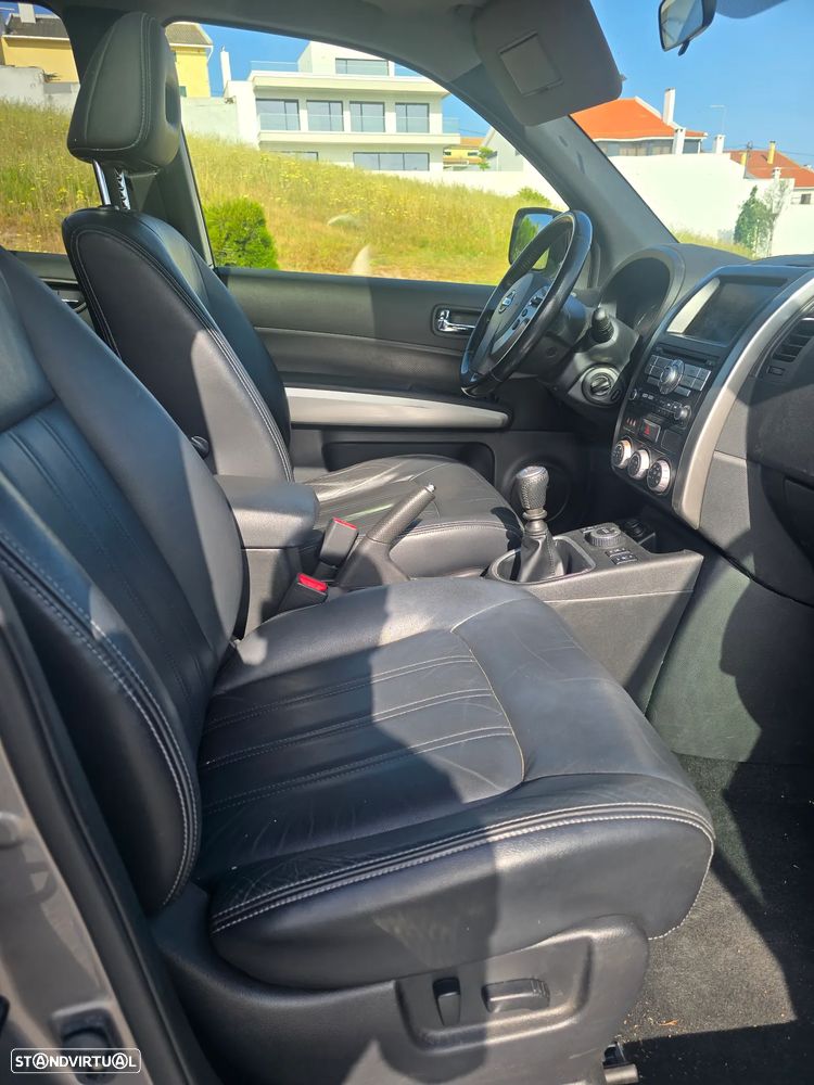 Nissan X-Trail 2.0 DCi 4x4 DPF SE - 18
