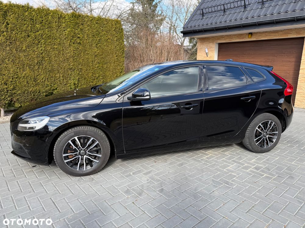 Volvo V40 T3 Drive-E Momentum - 9