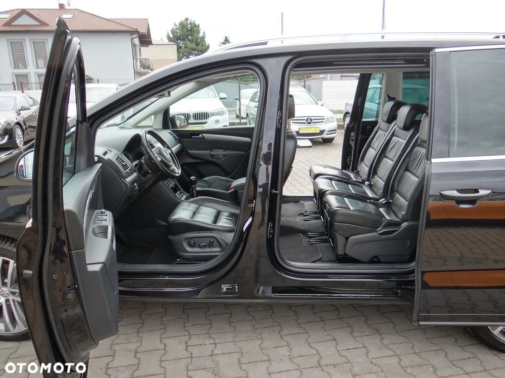 Volkswagen Sharan 2.0 TDI Blue Motion Highline - 18