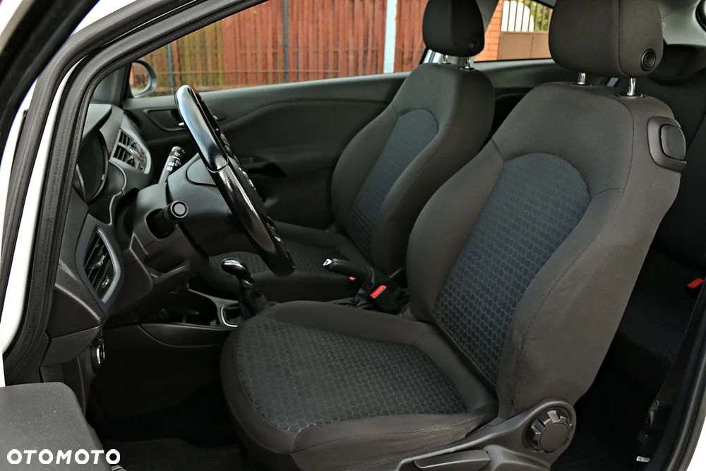 Opel Corsa 1.3 D Easytronic Start/Stop On - 27