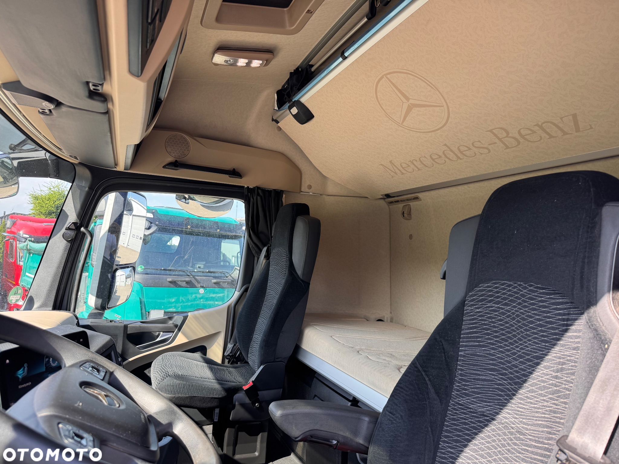 Mercedes-Benz Actros - 18