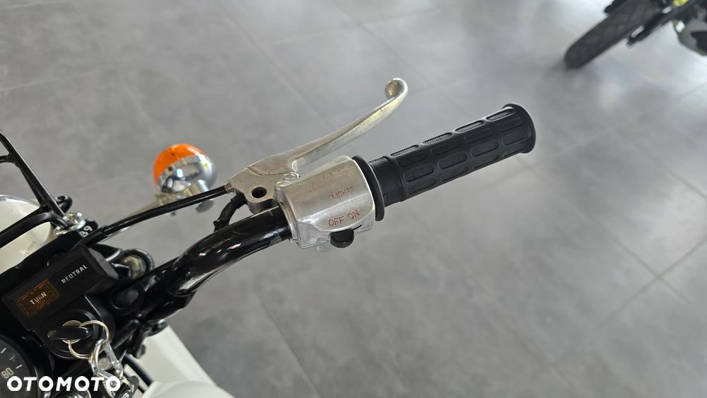 Honda C - 15