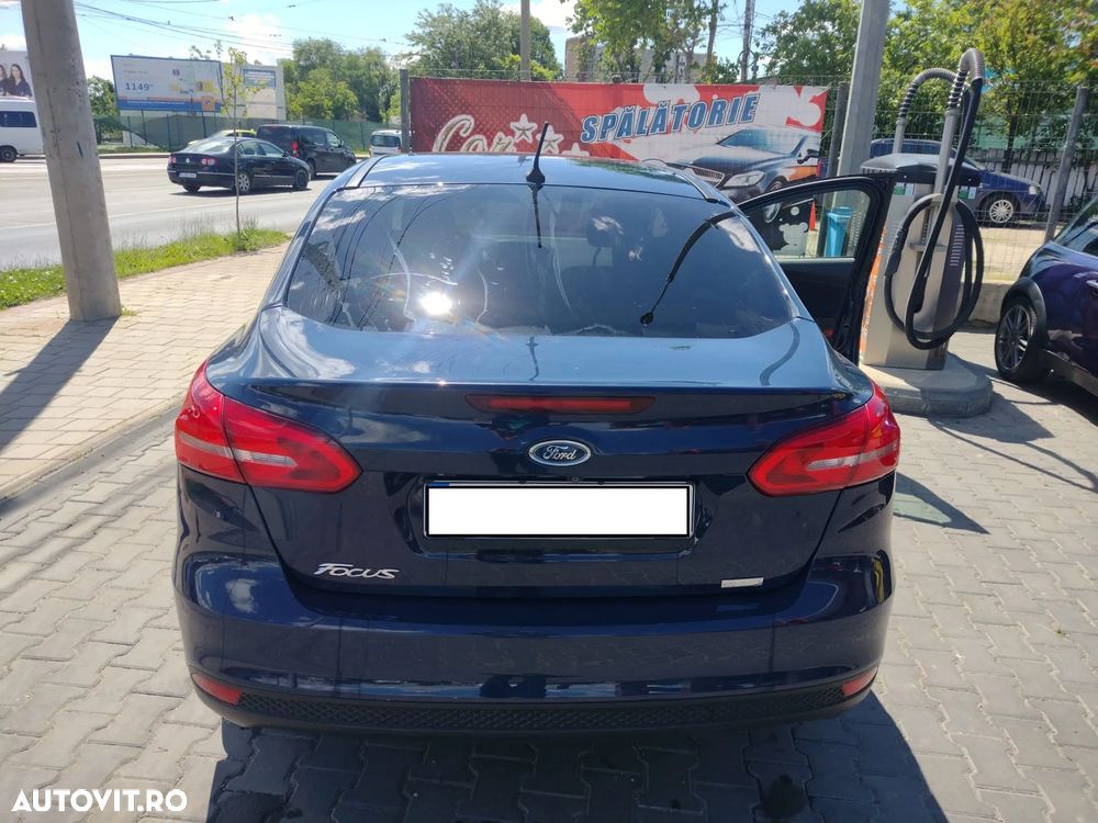 Ford Focus 1.0 EcoBoost Trend Edition - 13
