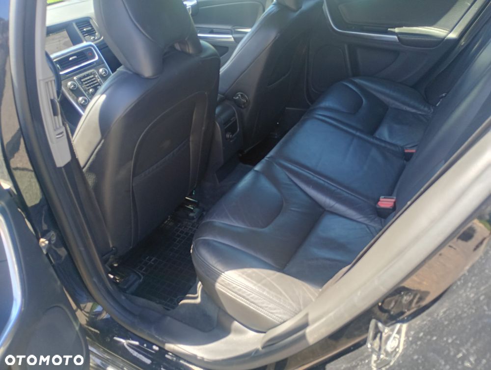 Volvo V60 - 13