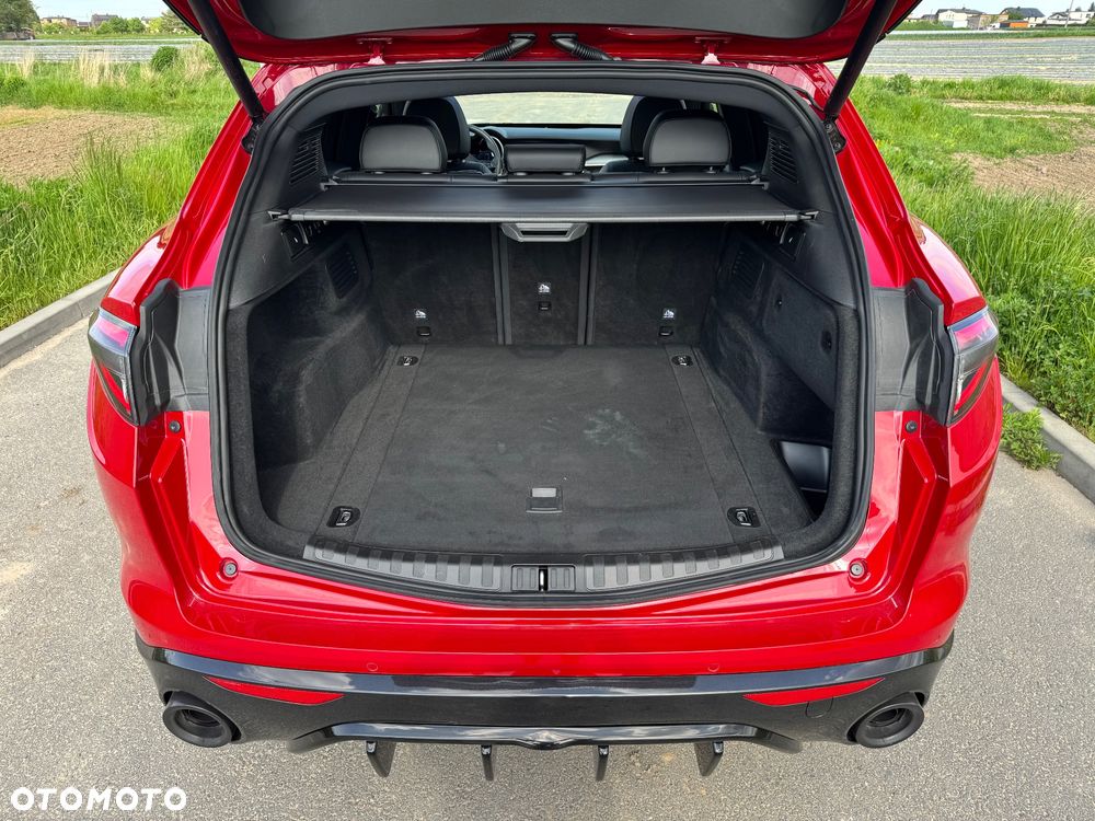 Alfa Romeo Stelvio 2.0 Turbo 16V AT8-Q4 Veloce Ti - 31