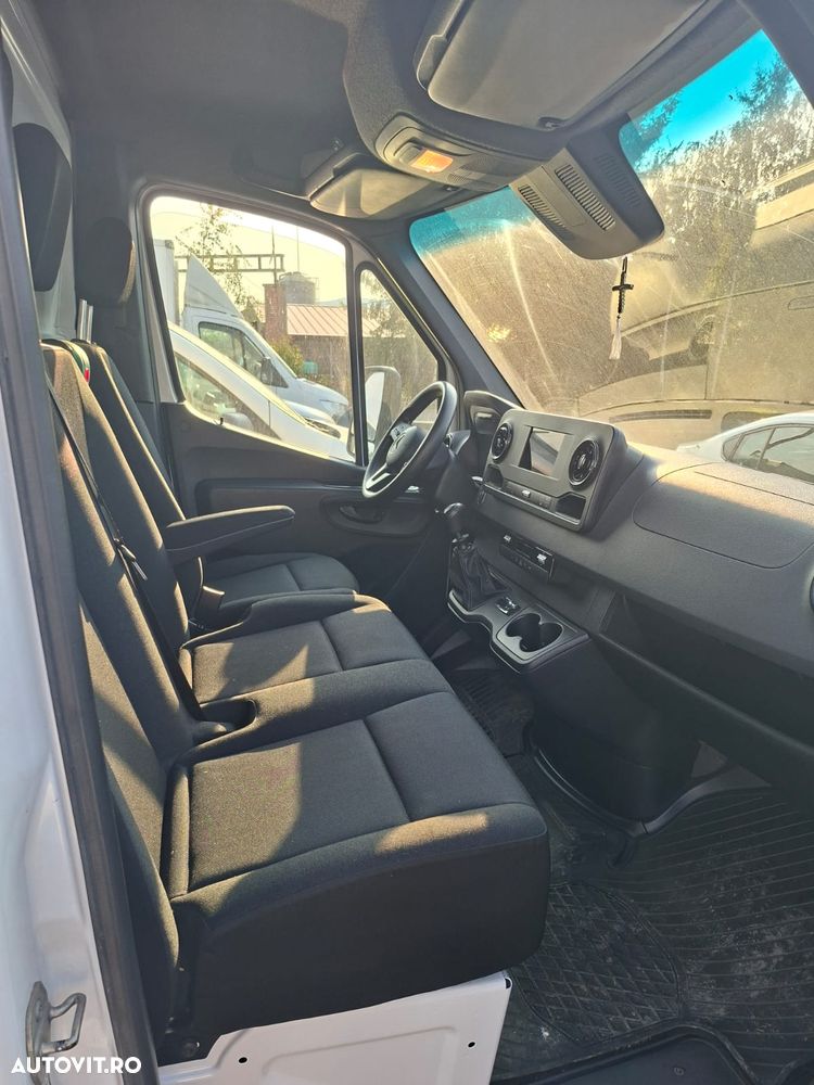 Mercedes-Benz SPRINTER - 7