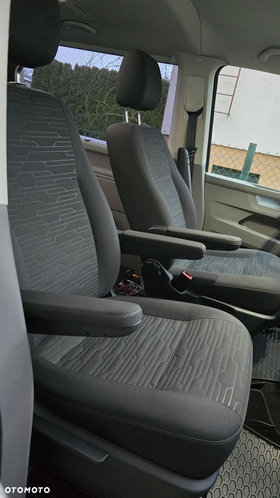 Volkswagen Caravelle 2.0 TDI L2 Comfortline DSG - 10