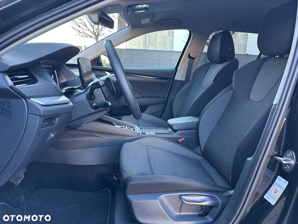 Skoda Octavia 1.5 TSI mHEV DSG Selection - 24