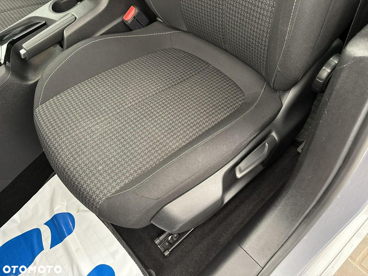 Peugeot 308 1.5 BlueHDi Active S&S - 17