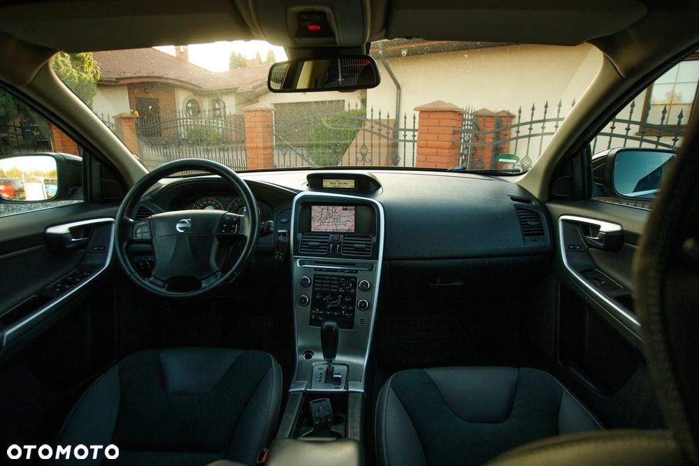 Volvo XC 60 2.4D AWD Kinetic - 4