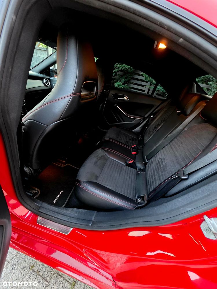 Mercedes-Benz CLA 200 7G-DCT - 11
