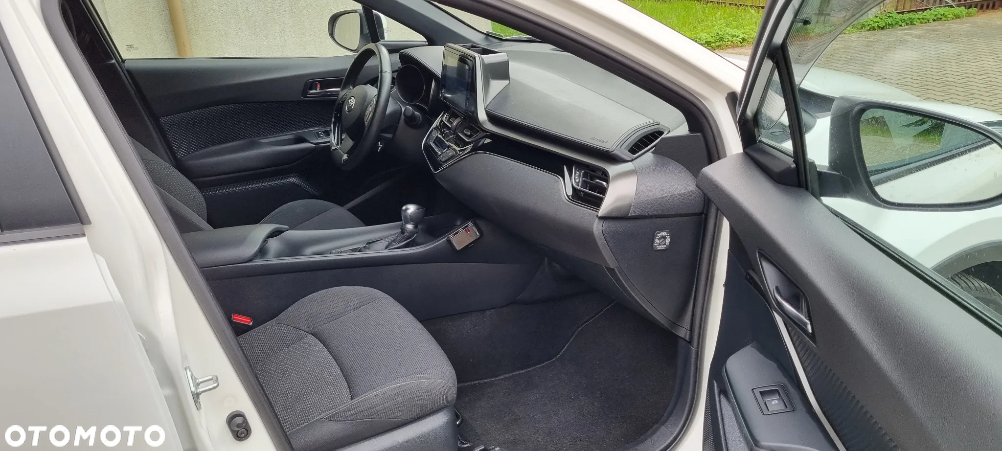 Toyota C-HR 1.8 Hybrid Dynamic - 17