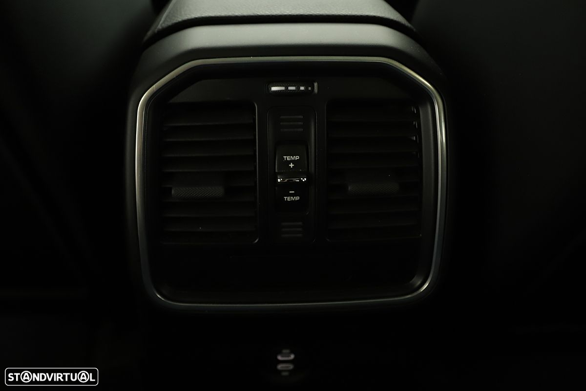 Porsche Macan - 35