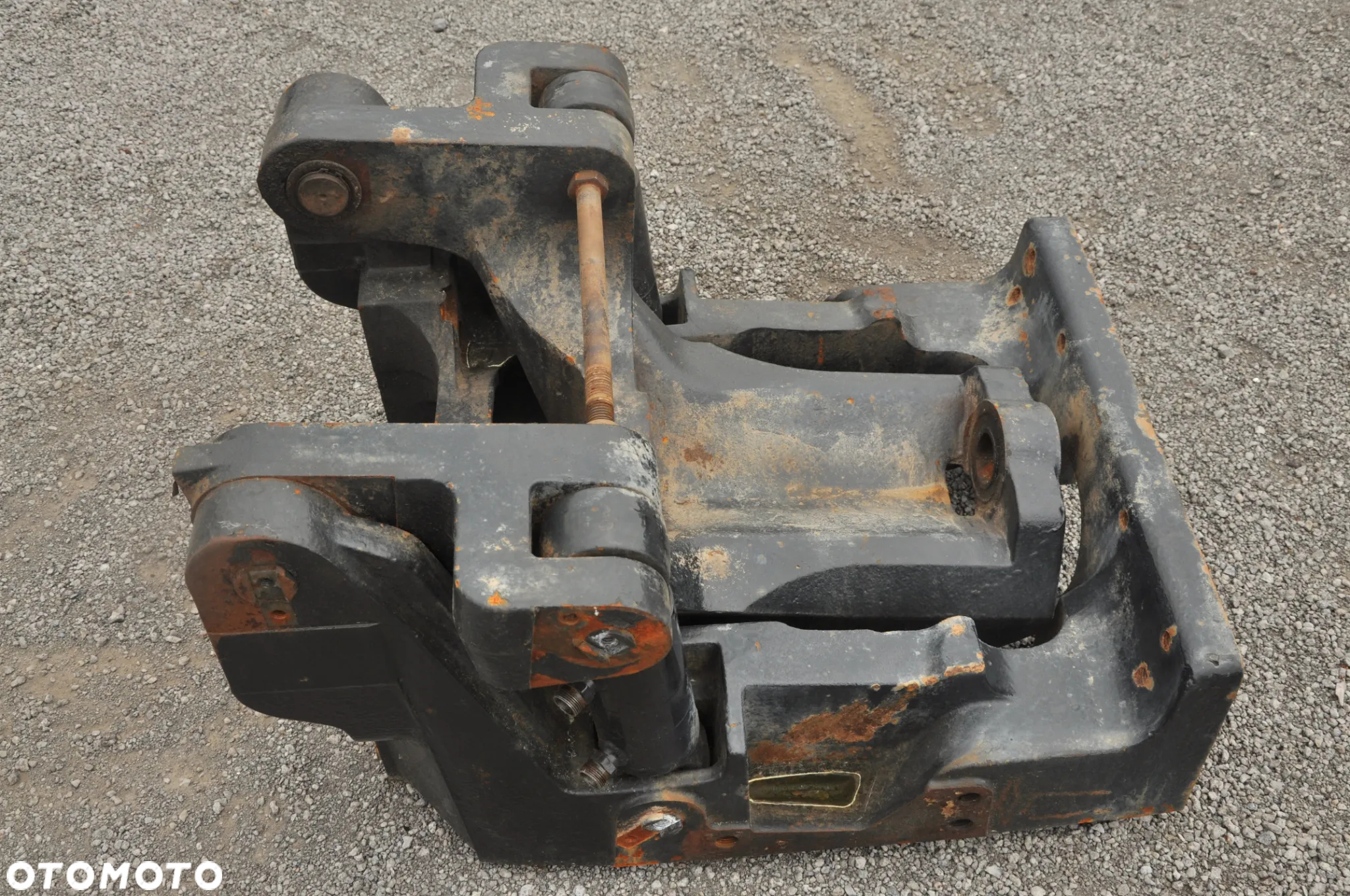 Wspornik kołyska rama Deutz Fahr M620 - 2