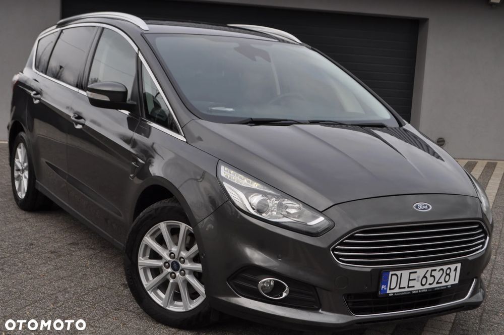 Ford S-Max - 12