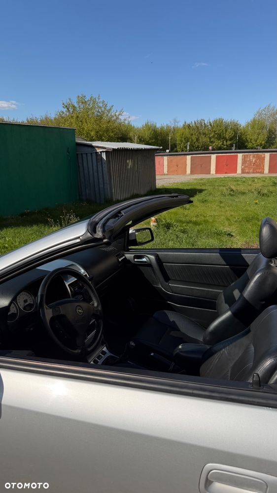 Opel Astra 1.8 Bertone - 12