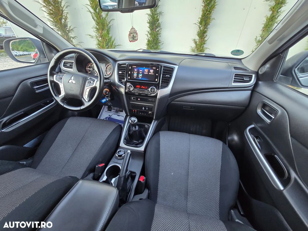 Mitsubishi L200 - 12