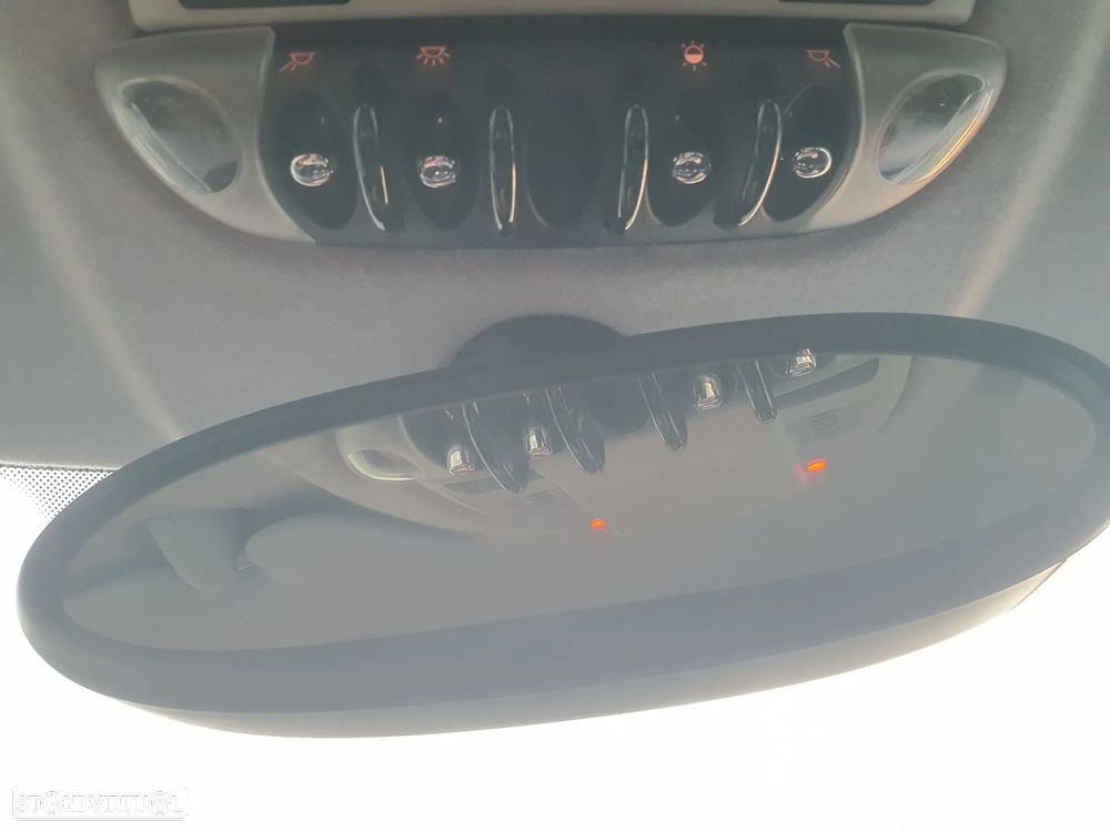 MINI 3 Portas Cooper D - 31