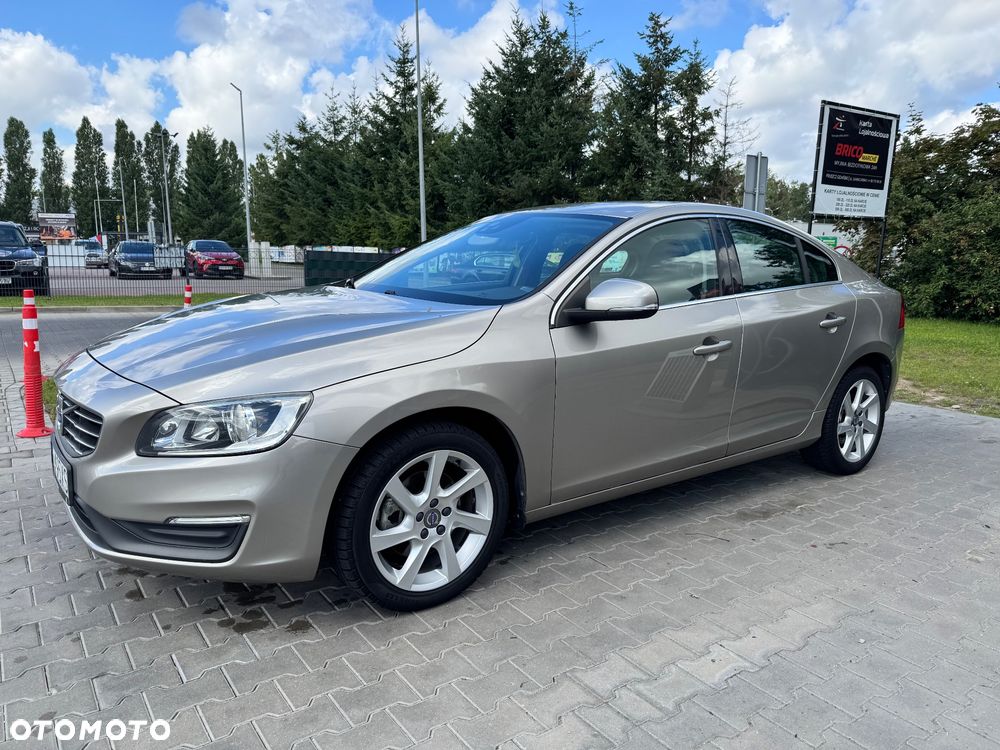 Volvo S60 T3 Momentum - 3