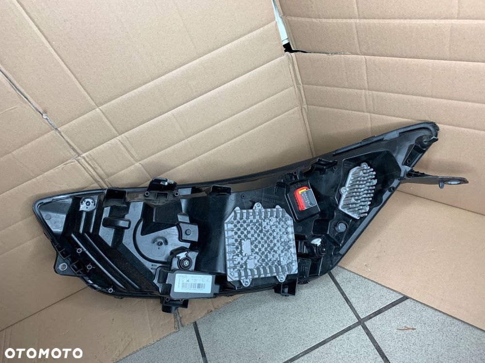 lampa prawa przednia iveco daily full led idealna - 7