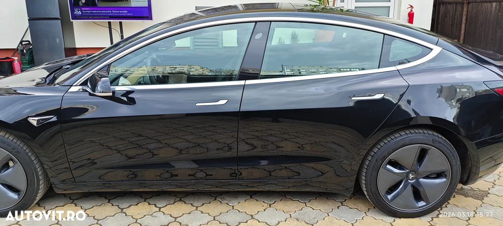 Tesla Model 3 Standard Reichweite Plus Hinterradantrieb - 13