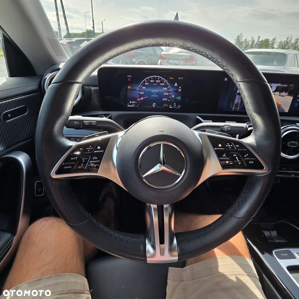 Mercedes-Benz CLA - 31