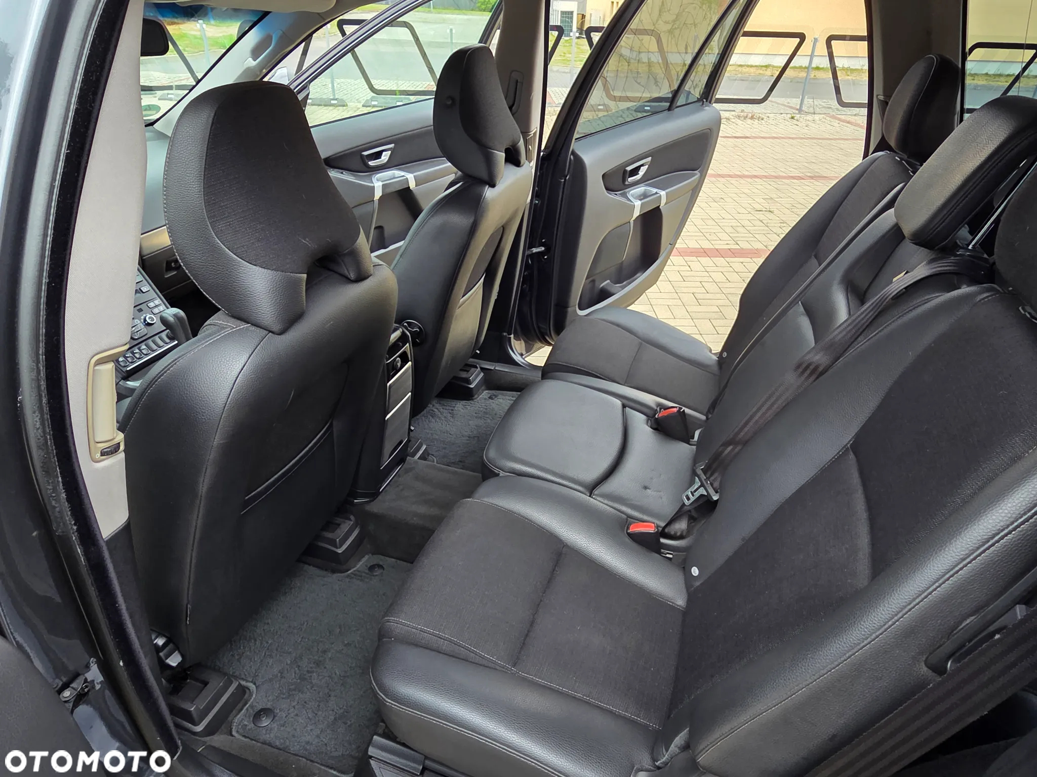 Volvo XC 90 D5 Momentum - 27