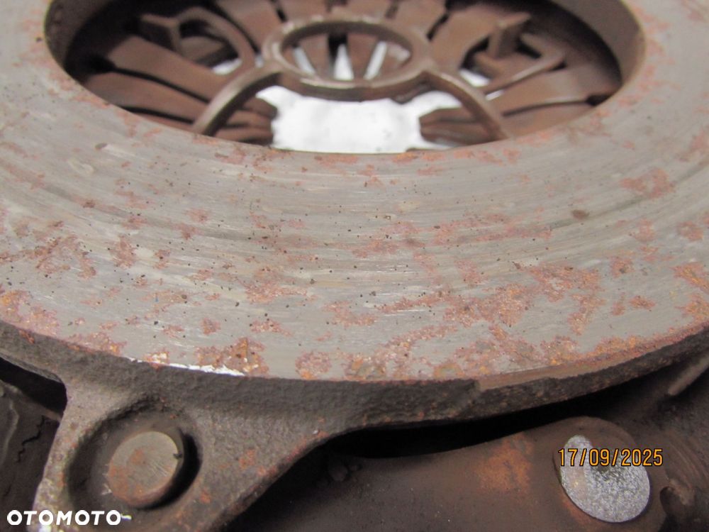 VW CRAFTER 2.5 TDI 09-11 SPRZEGLO KOLO DWUMASOWE TARCZA 9 mm DOCISK - 10