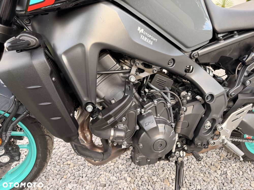 Yamaha MT - 24
