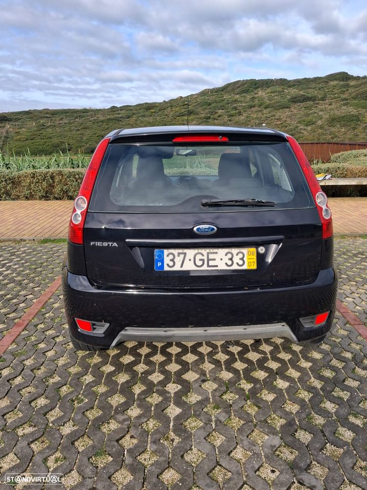 Ford Fiesta - 2