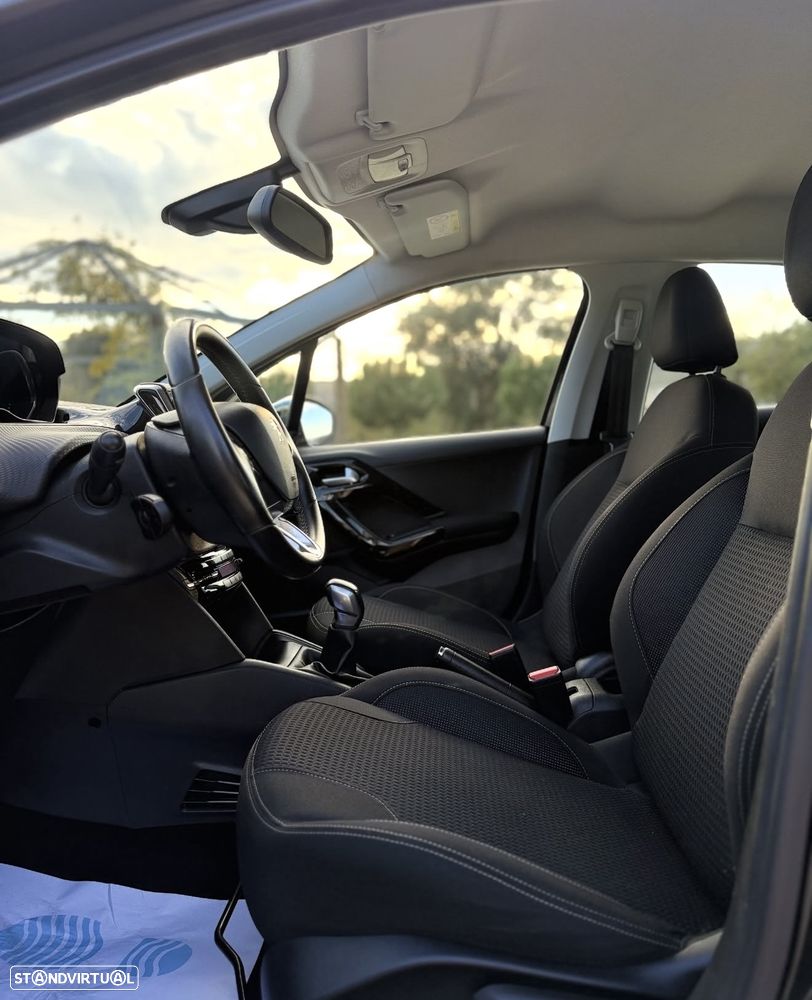 Peugeot 208 1.6 BlueHDi Allure - 11