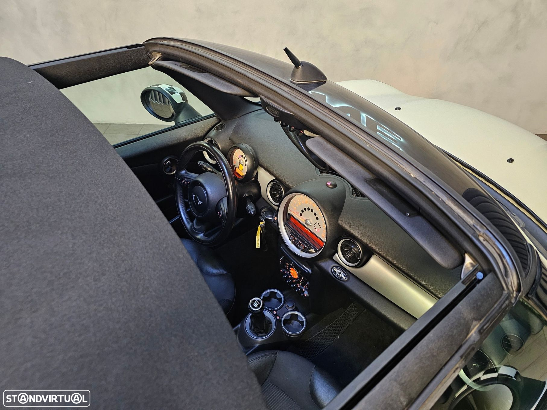 MINI Cabrio Cooper D - 27