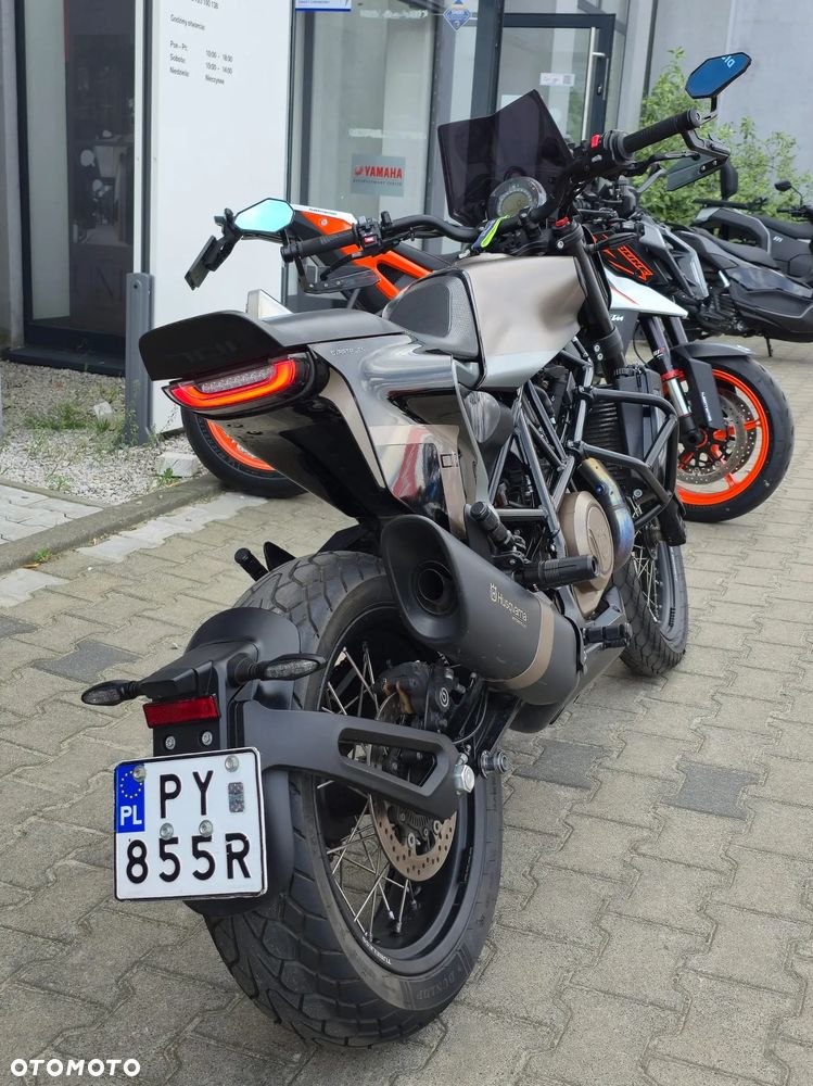 Husqvarna Svartpilen - 23