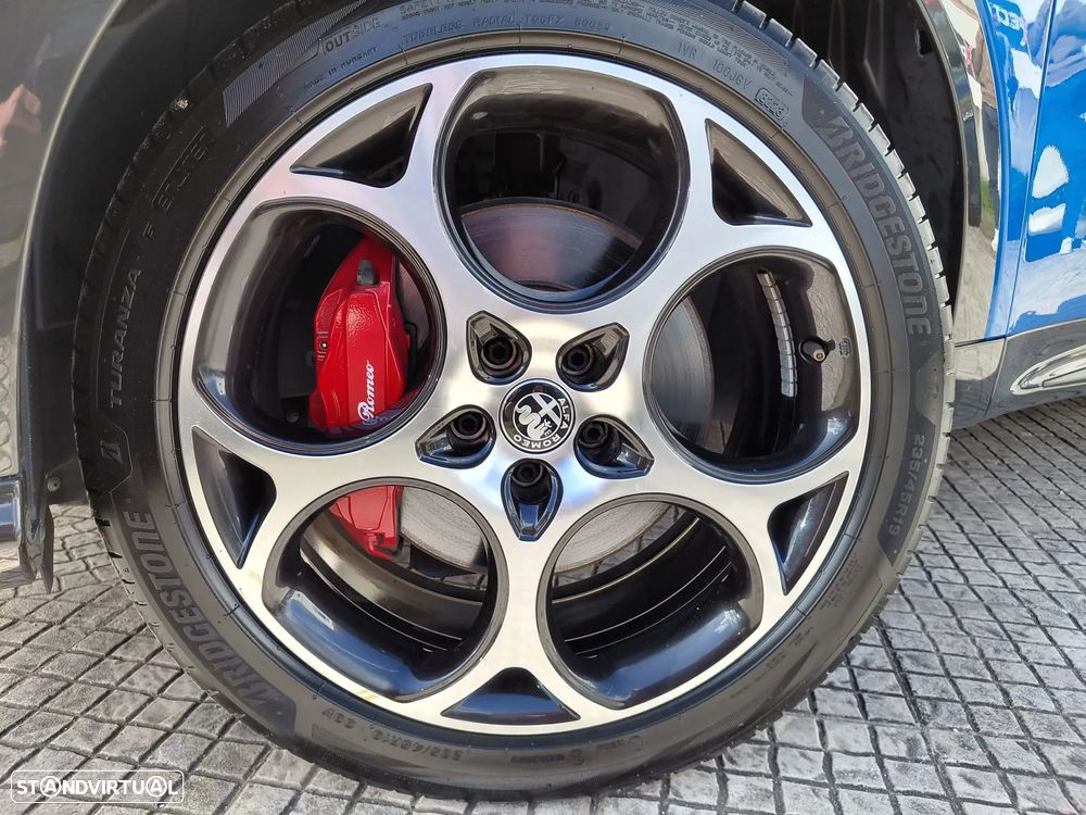 Alfa Romeo Tonale 1.3 Plug-In Hybrid Veloce e-AWD - 12