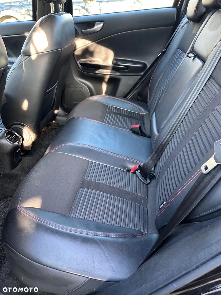 Alfa Romeo Giulietta 2.0 JTDM Distinctive - 9