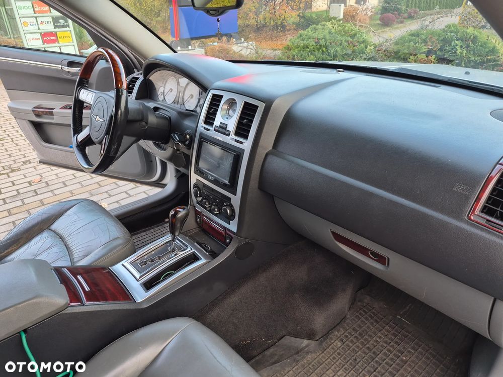 Chrysler 300C 3.5 V6 AWD - 10