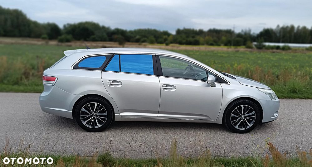 Toyota Avensis - 6