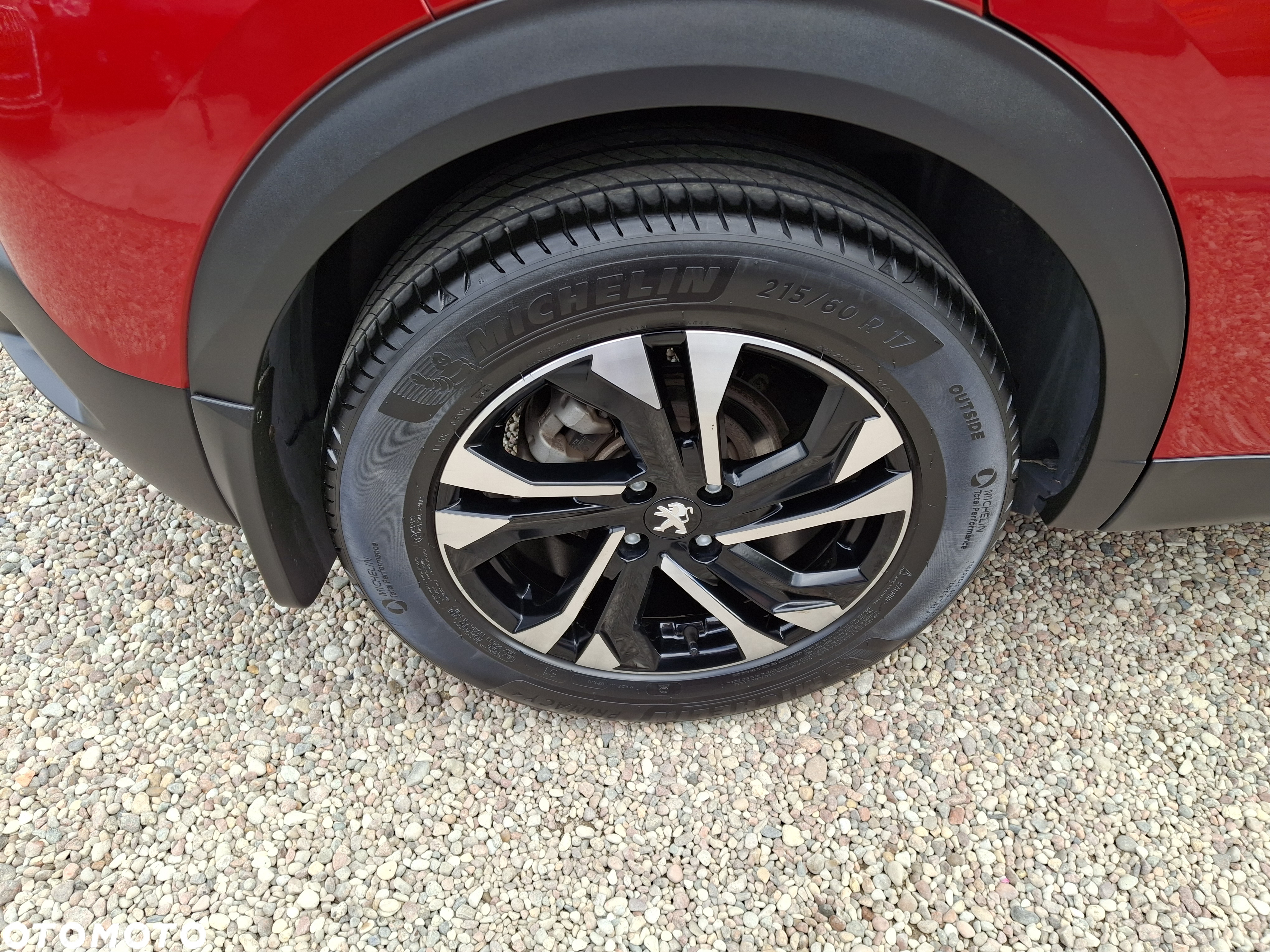 Peugeot 2008 1.5 BlueHDi Allure Pack S&S EAT8 - 26