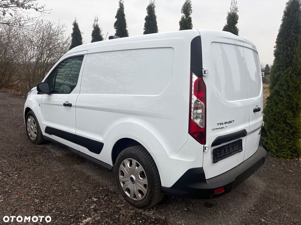 Ford Transit Connect - 25