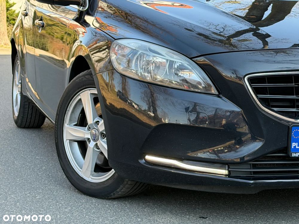 Volvo V40 D4 Inscription - 25