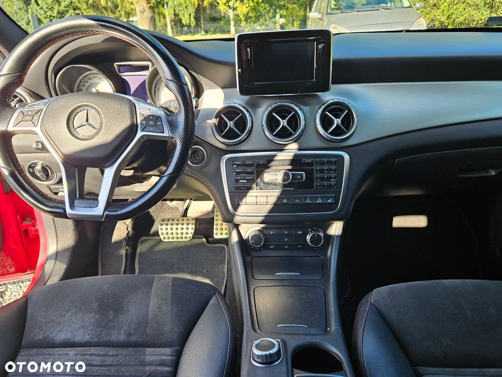 Mercedes-Benz GLA 2014