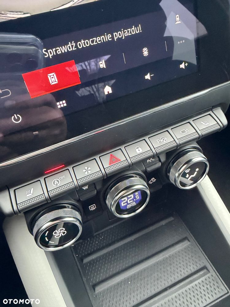 Renault Captur TCe Mild Hybrid 140 EDC GPF TECHNO - 24