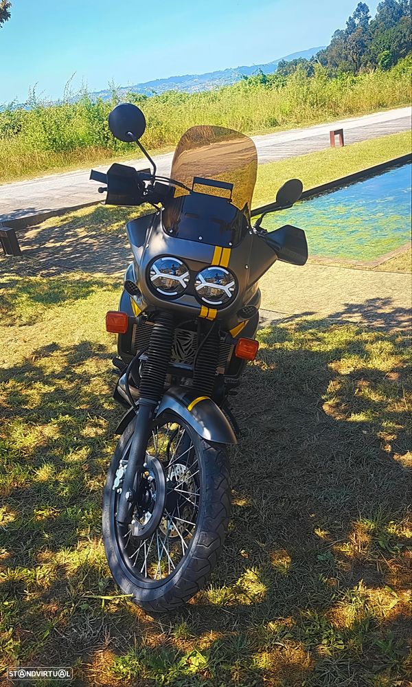 Yamaha XT750Z Super Tenere - 7