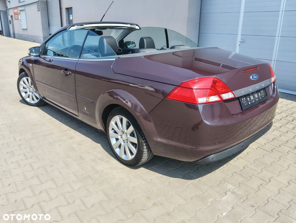 Ford Focus 2.0 16V Titanium - 5